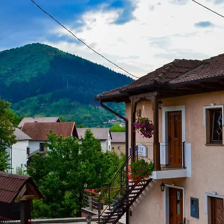 The View * Visoko